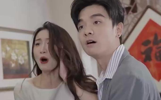 不裝了，腳踹渣男后我成了全球女戰(zhàn)神(全集)