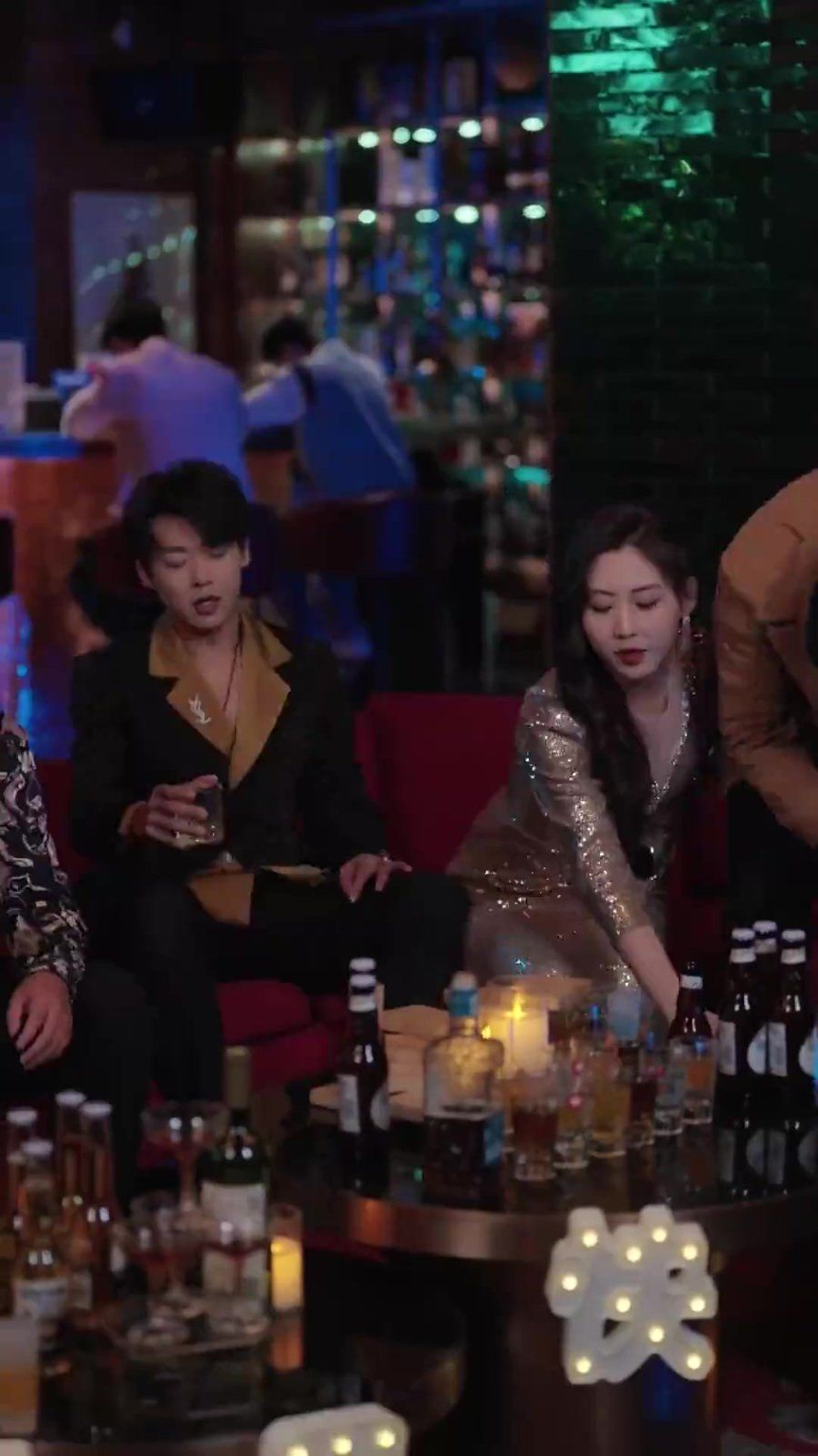 偷偷翹嘴，暗戀哥他爽到了(全集)